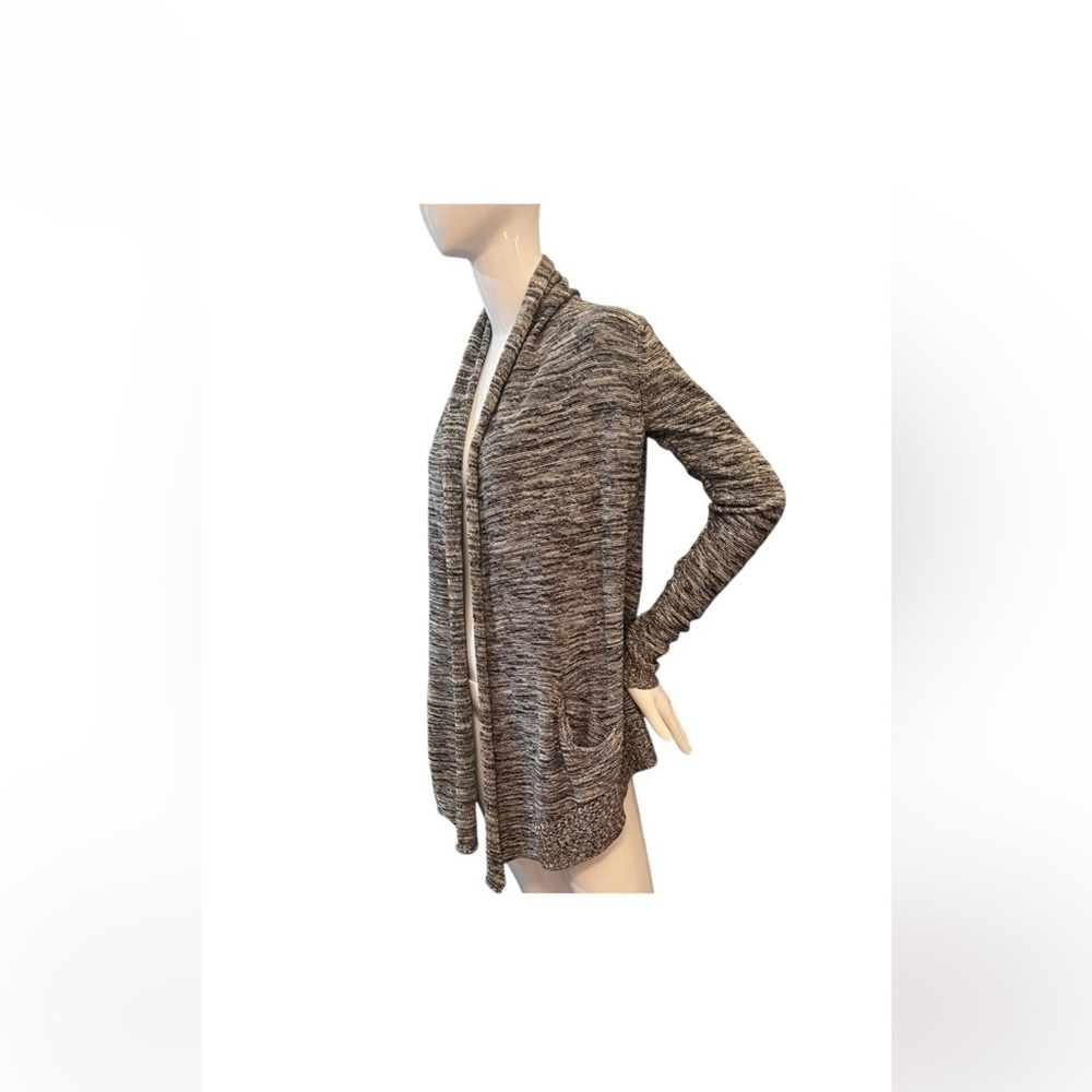 🚨𝐂𝐋𝐄𝐀𝐑𝐎𝐔𝐓 𝐒𝐀𝐋𝐄🚨🩶𝐀𝐑𝐈𝐓𝐙𝐈𝐀 𝐖𝐈𝐋𝐅𝐑𝐄𝐃 Silk and Cashmere blend grey open cardigan